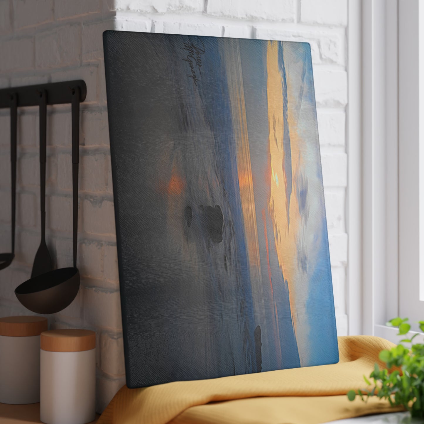 Artistic Oceanic Dawn Glass Cutting Board with Nature-Inspired Design