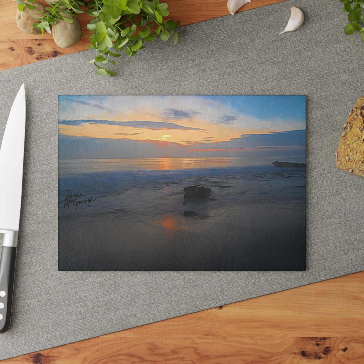 Artistic Oceanic Dawn Glass Cutting Board with Nature-Inspired Design