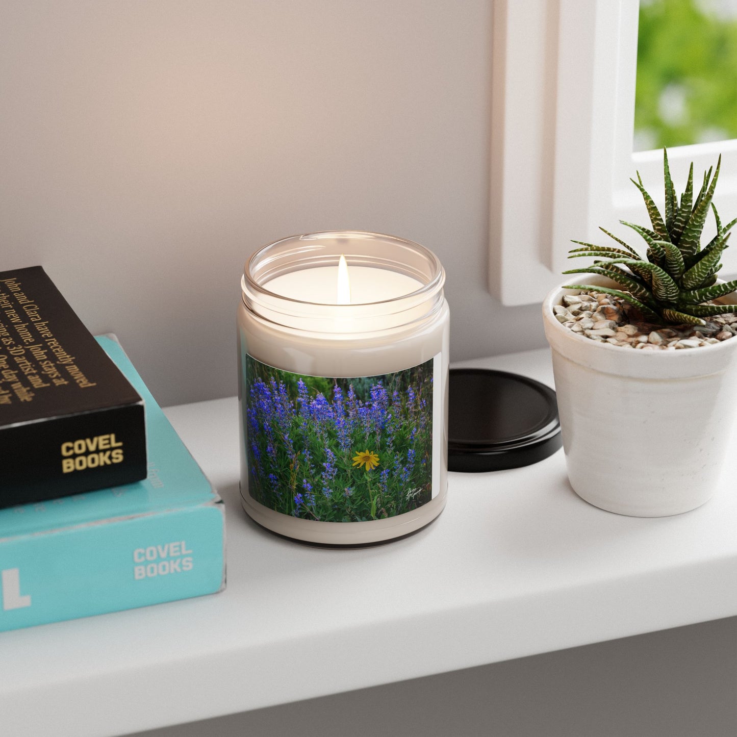 Natural Floral Wild Lupines with yellow Daisy, Scented Soy Candle, Relaxing Home Decor, Eco-Friendly Gift, Aromatherapy for Self-Care, Perfect for Birthdays & Weddings