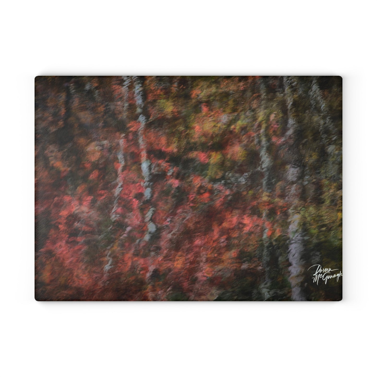 Serenity Abstract Artistic Glass Cutting Board – Modern Kitchen Decor, Unique Kitchen Accessory, Ideal Gift for Chefs, Housewarming, Weddings, or Holidays