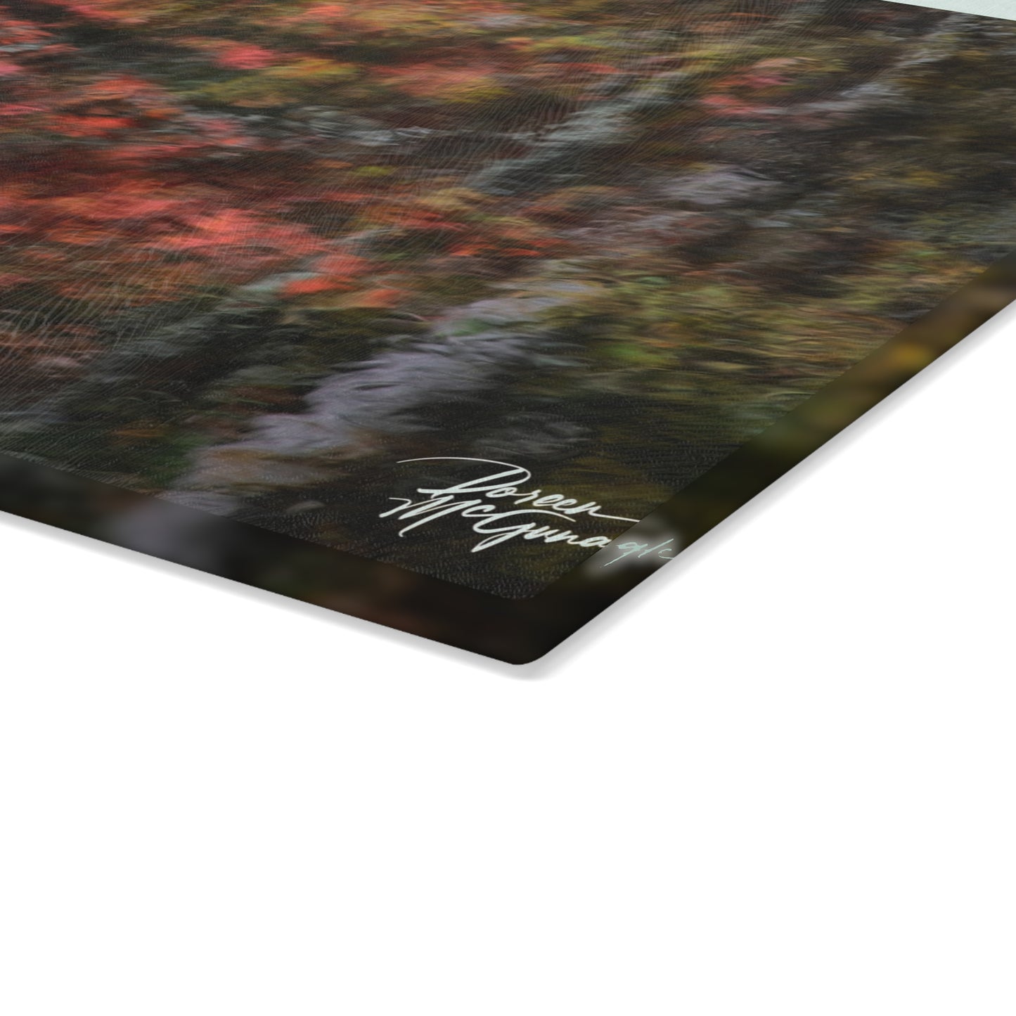 Serenity Abstract Artistic Glass Cutting Board – Modern Kitchen Decor, Unique Kitchen Accessory, Ideal Gift for Chefs, Housewarming, Weddings, or Holidays