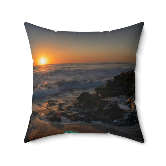 Transform Your Living Room into a Tropical Paradise with Doreen McGunagle's Curated Merchandise
