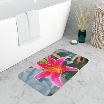 What makes handcrafted bathmats with nature designs a sustainable choice?