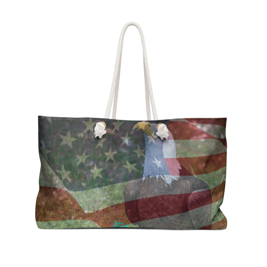 What Makes Patriotic-themed apparel with nature imagery unique?