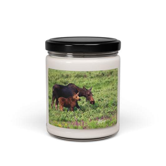 Scented Soy Candle with Moose and baby  Design - Eco-Friendly Home Décor, Farmhouse Gift, Aromatherapy, Relaxation, Nature-Inspired Moose with baby