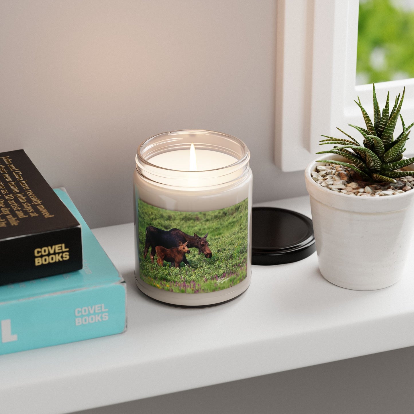 Scented Soy Candle with Moose and baby  Design - Eco-Friendly Home Décor, Farmhouse Gift, Aromatherapy, Relaxation, Nature-Inspired Moose with baby