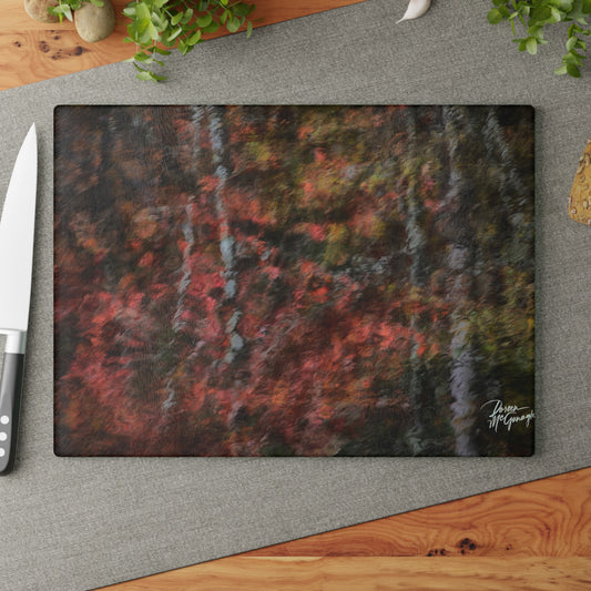 Serenity Abstract Artistic Glass Cutting Board – Modern Kitchen Decor, Unique Kitchen Accessory, Ideal Gift for Chefs, Housewarming, Weddings, or Holidays